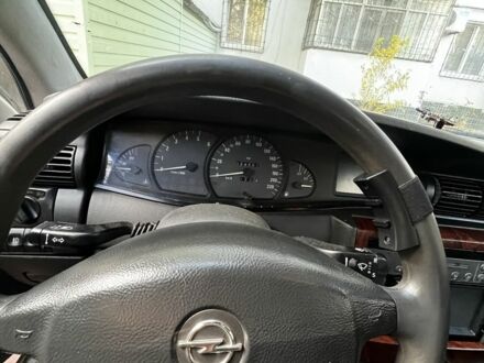 Серый Опель Омега, объемом двигателя 6 л и пробегом 3 тыс. км за 1800 $, фото 1 на Automoto.ua