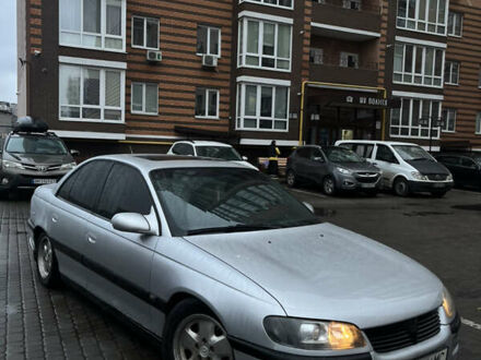 Сірий Опель Омега, об'ємом двигуна 2.5 л та пробігом 204 тис. км за 2600 $, фото 1 на Automoto.ua