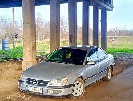Сірий Опель Омега, об'ємом двигуна 2.5 л та пробігом 290 тис. км за 2000 $, фото 1 на Automoto.ua