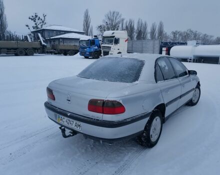 Серый Опель Омега, объемом двигателя 2 л и пробегом 250 тыс. км за 2200 $, фото 1 на Automoto.ua