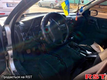 Серый Опель Омега, объемом двигателя 2 л и пробегом 250 тыс. км за 2500 $, фото 1 на Automoto.ua