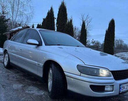 Серый Опель Омега, объемом двигателя 2.6 л и пробегом 182 тыс. км за 3000 $, фото 1 на Automoto.ua