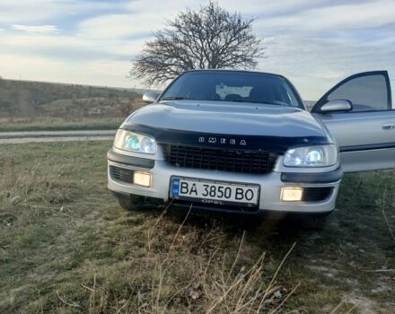 Серый Опель Омега, объемом двигателя 2 л и пробегом 400 тыс. км за 2500 $, фото 1 на Automoto.ua