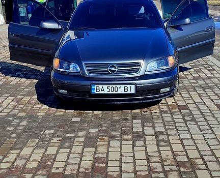 Серый Опель Омега, объемом двигателя 2 л и пробегом 390 тыс. км за 3850 $, фото 1 на Automoto.ua