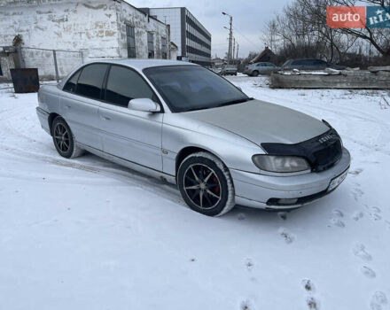 Сірий Опель Омега, об'ємом двигуна 2 л та пробігом 300 тис. км за 1900 $, фото 1 на Automoto.ua