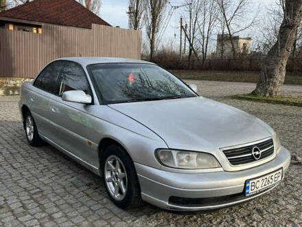 Серый Опель Омега, объемом двигателя 2.2 л и пробегом 325 тыс. км за 2200 $, фото 1 на Automoto.ua