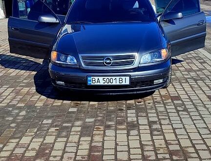 Серый Опель Омега, объемом двигателя 2 л и пробегом 390 тыс. км за 3850 $, фото 1 на Automoto.ua