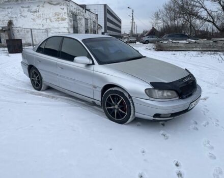 Сірий Опель Омега, об'ємом двигуна 2 л та пробігом 300 тис. км за 1900 $, фото 1 на Automoto.ua