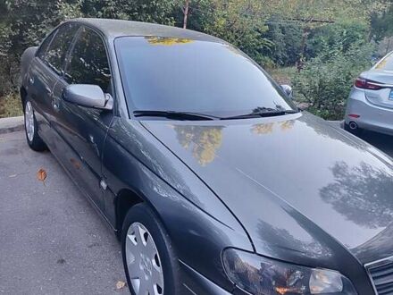 Сірий Опель Омега, об'ємом двигуна 2 л та пробігом 380 тис. км за 3000 $, фото 1 на Automoto.ua