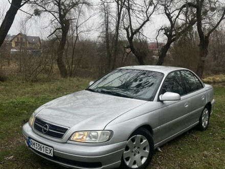 Сірий Опель Омега, об'ємом двигуна 2.2 л та пробігом 206 тис. км за 2900 $, фото 1 на Automoto.ua