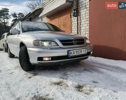 Серый Опель Омега, объемом двигателя 2.2 л и пробегом 245 тыс. км за 3300 $, фото 1 на Automoto.ua