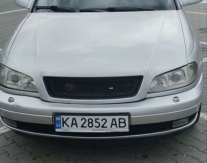 Сірий Опель Омега, об'ємом двигуна 3.2 л та пробігом 322 тис. км за 2900 $, фото 1 на Automoto.ua