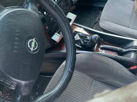 Сірий Опель Омега, об'ємом двигуна 2.2 л та пробігом 250 тис. км за 550 $, фото 1 на Automoto.ua