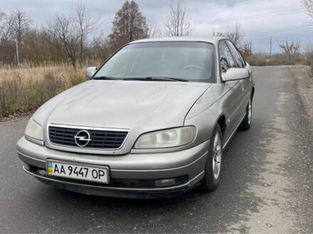 Серый Опель Омега, объемом двигателя 2.2 л и пробегом 300 тыс. км за 2500 $, фото 1 на Automoto.ua