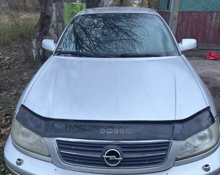 Сірий Опель Омега, об'ємом двигуна 2.17 л та пробігом 385 тис. км за 1800 $, фото 1 на Automoto.ua