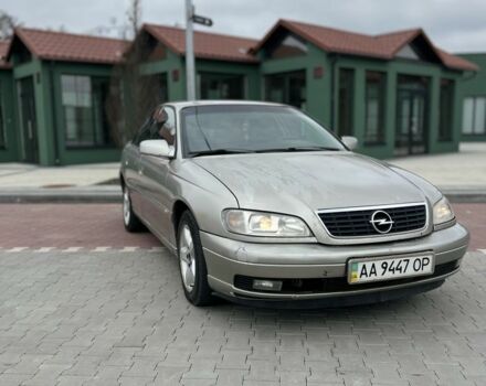 Серый Опель Омега, объемом двигателя 2.2 л и пробегом 400 тыс. км за 2200 $, фото 1 на Automoto.ua