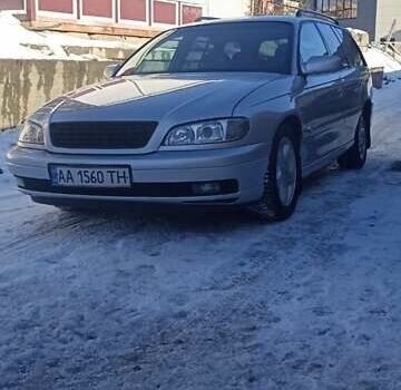 Сірий Опель Омега, об'ємом двигуна 2.2 л та пробігом 348 тис. км за 3800 $, фото 1 на Automoto.ua