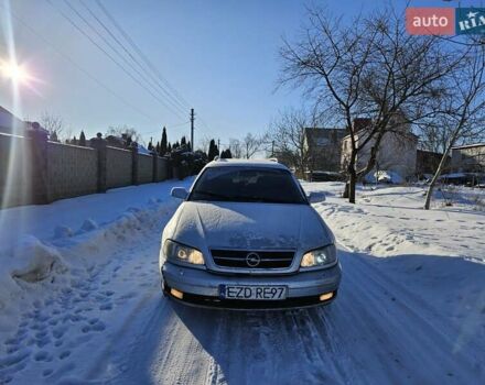 Сірий Опель Омега, об'ємом двигуна 2.2 л та пробігом 306 тис. км за 1650 $, фото 1 на Automoto.ua