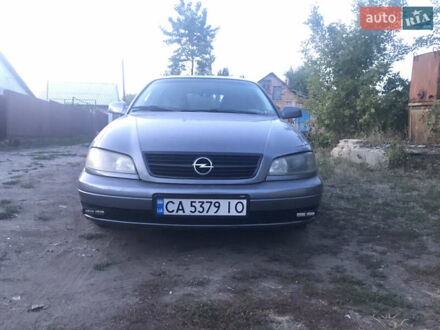 Сірий Опель Омега, об'ємом двигуна 2.2 л та пробігом 480 тис. км за 3700 $, фото 1 на Automoto.ua