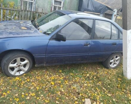 Опель Омега 1987 в Сумах на Automoto.ua Синий Опель Омега, объемом двигателя 8 л и пробегом 9 тыс. км за 850 $, фото 2 на Automoto.ua