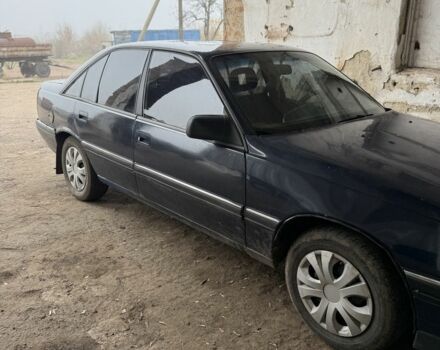 Синій Опель Омега, об'ємом двигуна 2 л та пробігом 1000 тис. км за 954 $, фото 2 на Automoto.ua