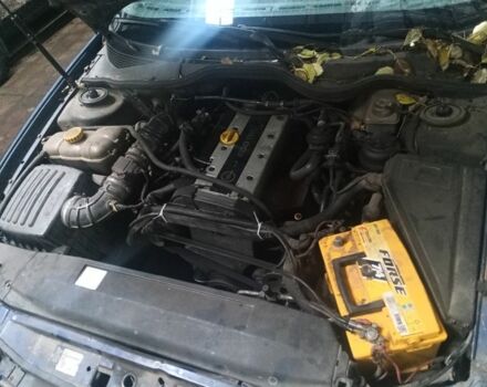 Синій Опель Омега, об'ємом двигуна 2 л та пробігом 335 тис. км за 1500 $, фото 1 на Automoto.ua