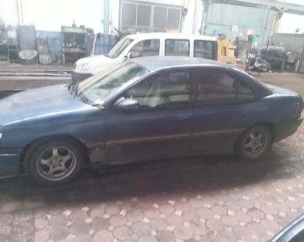 Синій Опель Омега, об'ємом двигуна 2 л та пробігом 335 тис. км за 1500 $, фото 3 на Automoto.ua