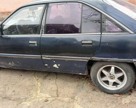 Синій Опель Омега, об'ємом двигуна 1.8 л та пробігом 400 тис. км за 473 $, фото 1 на Automoto.ua