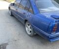 Синий Опель Омега, объемом двигателя 2 л и пробегом 300 тыс. км за 452 $, фото 1 на Automoto.ua