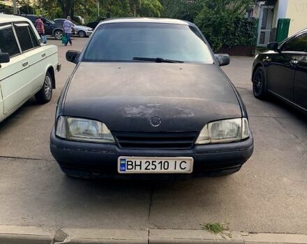 Синий Опель Омега, объемом двигателя 2 л и пробегом 330 тыс. км за 550 $, фото 3 на Automoto.ua