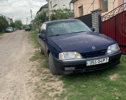 Синий Опель Омега, объемом двигателя 2 л и пробегом 250 тыс. км за 750 $, фото 5 на Automoto.ua