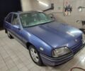 Синий Опель Омега, объемом двигателя 1.8 л и пробегом 250 тыс. км за 999 $, фото 1 на Automoto.ua