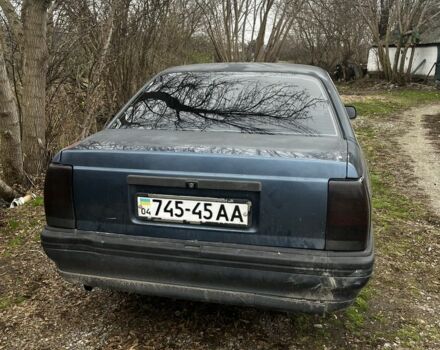 Синий Опель Омега, объемом двигателя 2 л и пробегом 18 тыс. км за 951 $, фото 2 на Automoto.ua