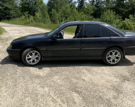 Синій Опель Омега, об'ємом двигуна 2 л та пробігом 302 тис. км за 1400 $, фото 2 на Automoto.ua