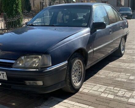 Синий Опель Омега, объемом двигателя 2 л и пробегом 250 тыс. км за 750 $, фото 4 на Automoto.ua