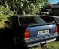 Синий Опель Омега, объемом двигателя 1.8 л и пробегом 364 тыс. км за 400 $, фото 1 на Automoto.ua