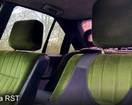 Синій Опель Омега, об'ємом двигуна 1.8 л та пробігом 300 тис. км за 1000 $, фото 2 на Automoto.ua