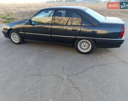 Опель Омега 1987 в Херсоне на Automoto.ua Синий Опель Омега, объемом двигателя 2 л и пробегом 400 тыс. км за 1300 $, фото 8 на Automoto.ua