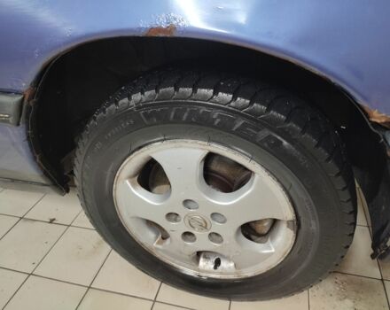 Синий Опель Омега, объемом двигателя 1.8 л и пробегом 250 тыс. км за 999 $, фото 6 на Automoto.ua