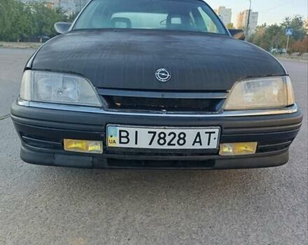Опель Омега 1987 в Херсоне на Automoto.ua Синий Опель Омега, объемом двигателя 2 л и пробегом 400 тыс. км за 1300 $, фото 2 на Automoto.ua