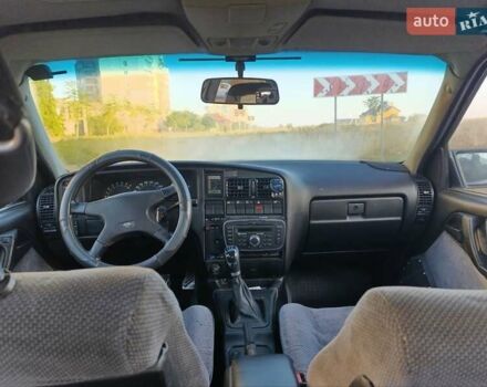 Опель Омега 1987 в Херсоне на Automoto.ua Синий Опель Омега, объемом двигателя 2 л и пробегом 400 тыс. км за 1300 $, фото 1 на Automoto.ua