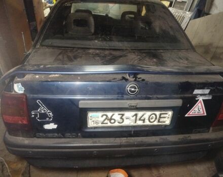 Опель Омега 1988 в Дрогобыче на Automoto.ua Синий Опель Омега, объемом двигателя 0 л и пробегом 300 тыс. км за 900 $, фото 2 на Automoto.ua