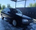 Синий Опель Омега, объемом двигателя 1.8 л и пробегом 277 тыс. км за 1150 $, фото 1 на Automoto.ua