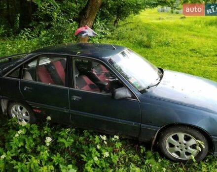 Синий Опель Омега, объемом двигателя 2 л и пробегом 456 тыс. км за 900 $, фото 3 на Automoto.ua