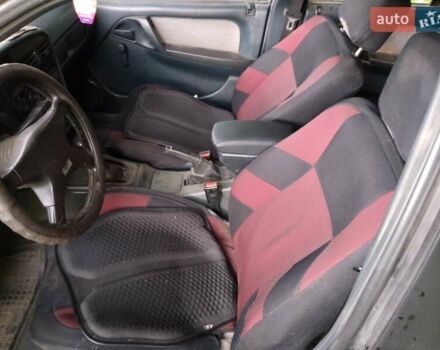 Синий Опель Омега, объемом двигателя 2 л и пробегом 456 тыс. км за 900 $, фото 7 на Automoto.ua