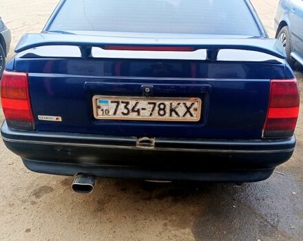 Синий Опель Омега, объемом двигателя 20 л и пробегом 320 тыс. км за 1650 $, фото 3 на Automoto.ua