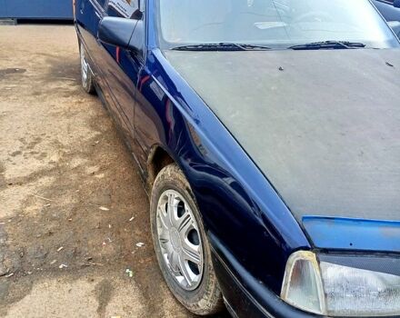 Синий Опель Омега, объемом двигателя 20 л и пробегом 320 тыс. км за 1650 $, фото 1 на Automoto.ua