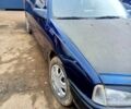 Синий Опель Омега, объемом двигателя 20 л и пробегом 320 тыс. км за 1650 $, фото 1 на Automoto.ua
