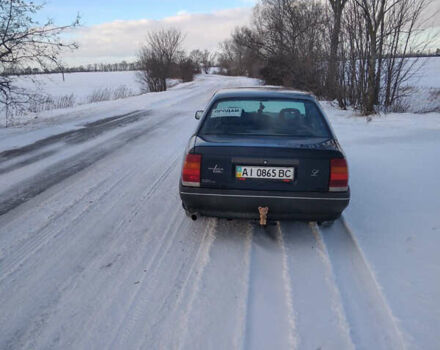 Синий Опель Омега, объемом двигателя 2 л и пробегом 278 тыс. км за 2200 $, фото 5 на Automoto.ua