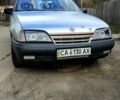 Синій Опель Омега, об'ємом двигуна 2 л та пробігом 300 тис. км за 1500 $, фото 1 на Automoto.ua